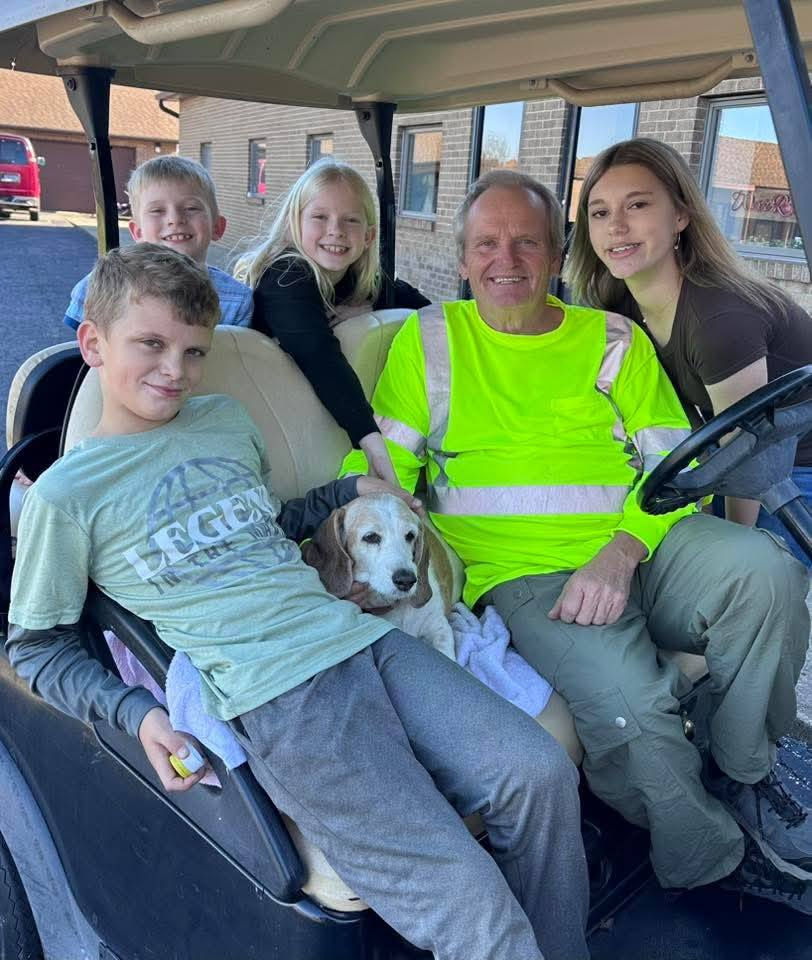 588403497_868465525529843_3315519409575273924_n