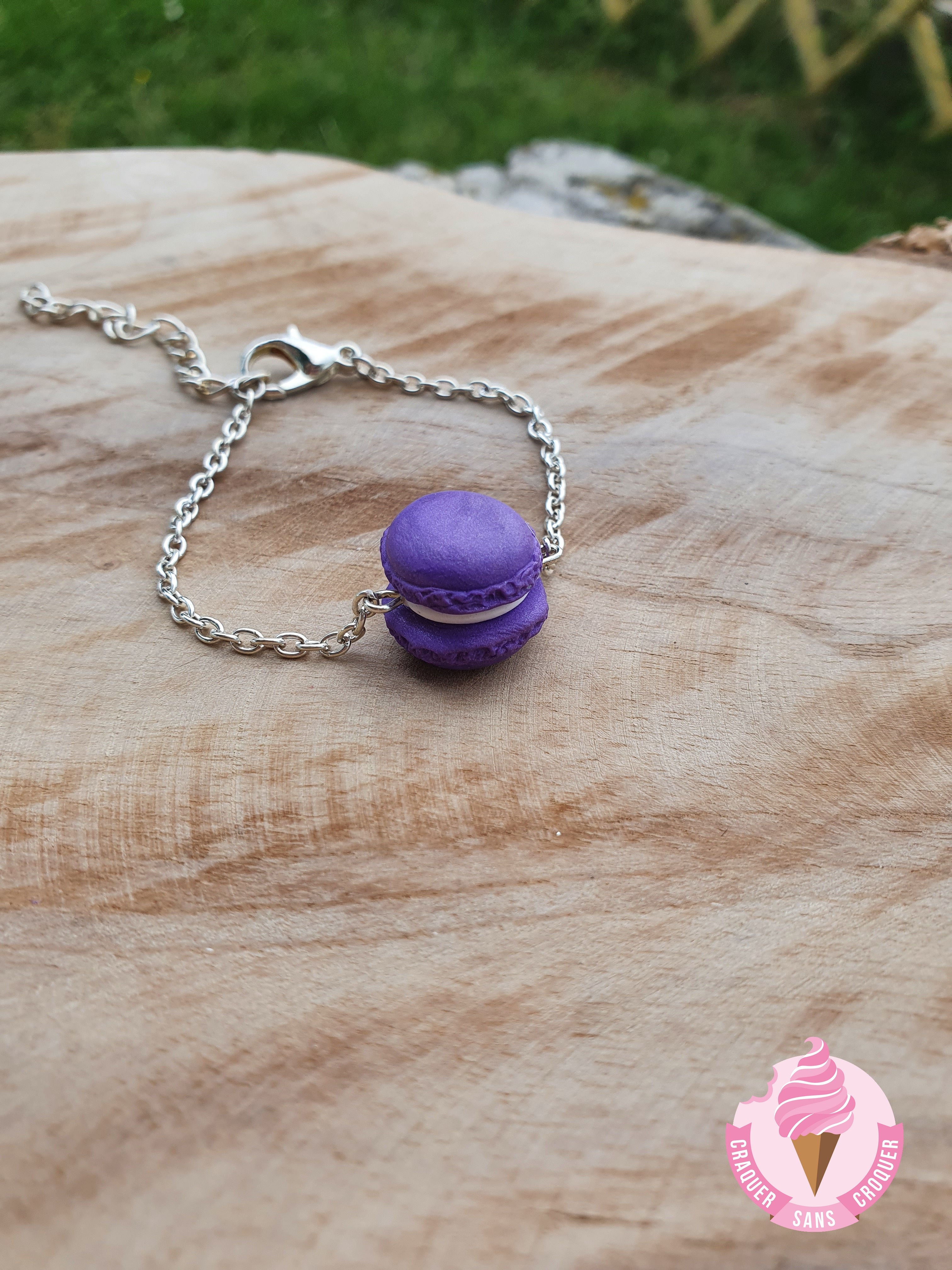 Purple glitter reflection macaron bracelet