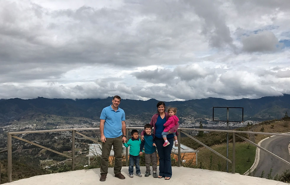 The family overlooking the city of Loja