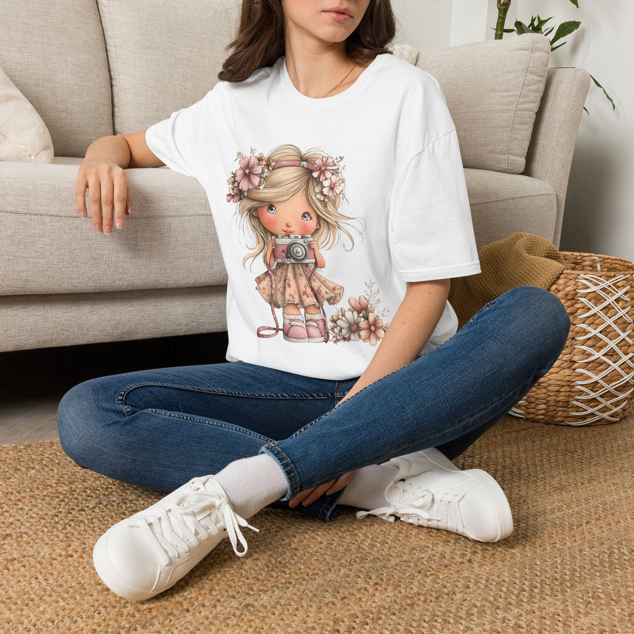 Blonde Flower Crown Girl Camera T-Shirt | Cute Photography Illustration