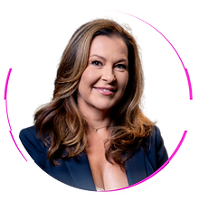 Caroline Souza.png