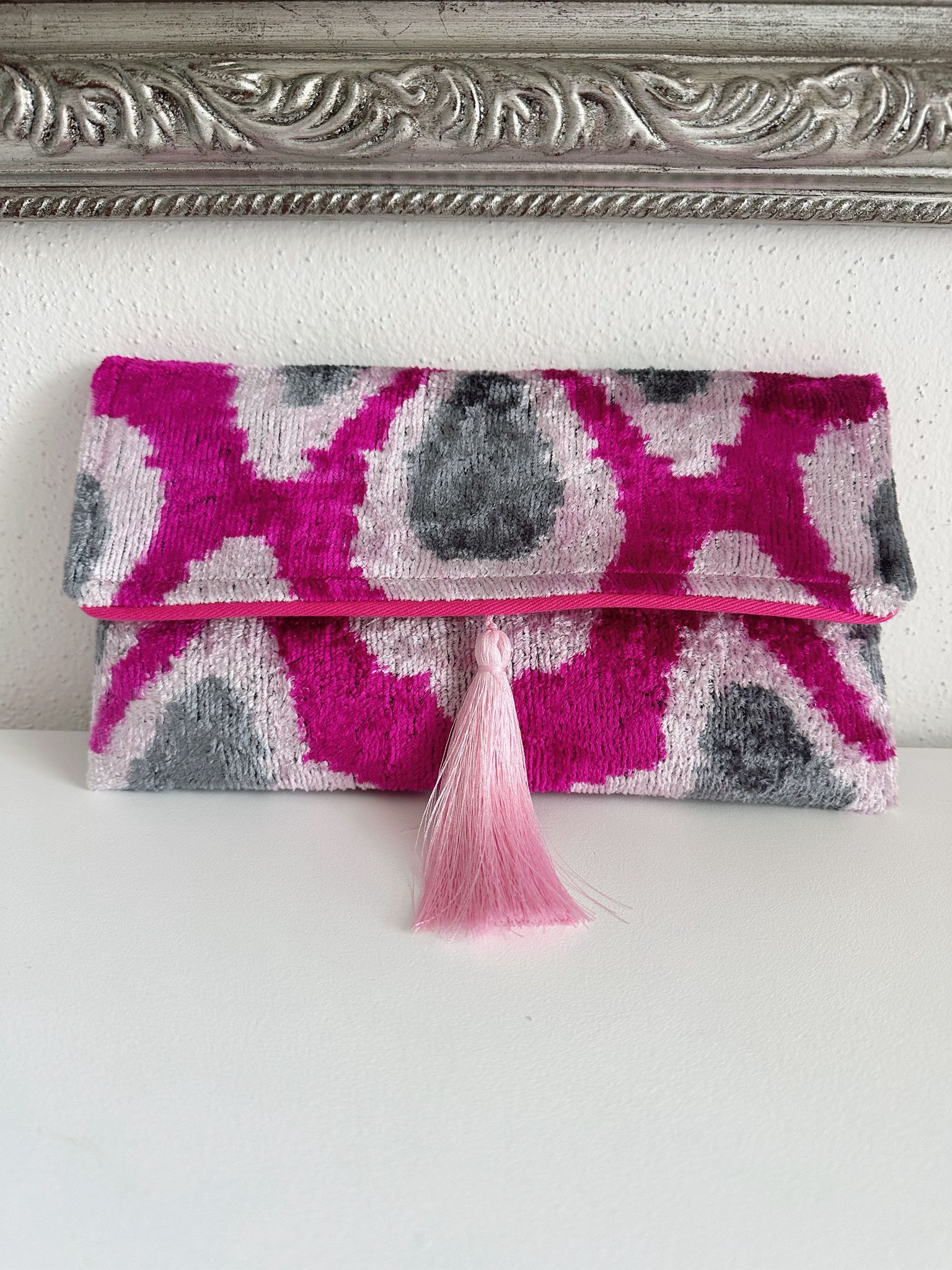 Clutch aus Seidensamt-Ikate, pink/grau/hellrosa