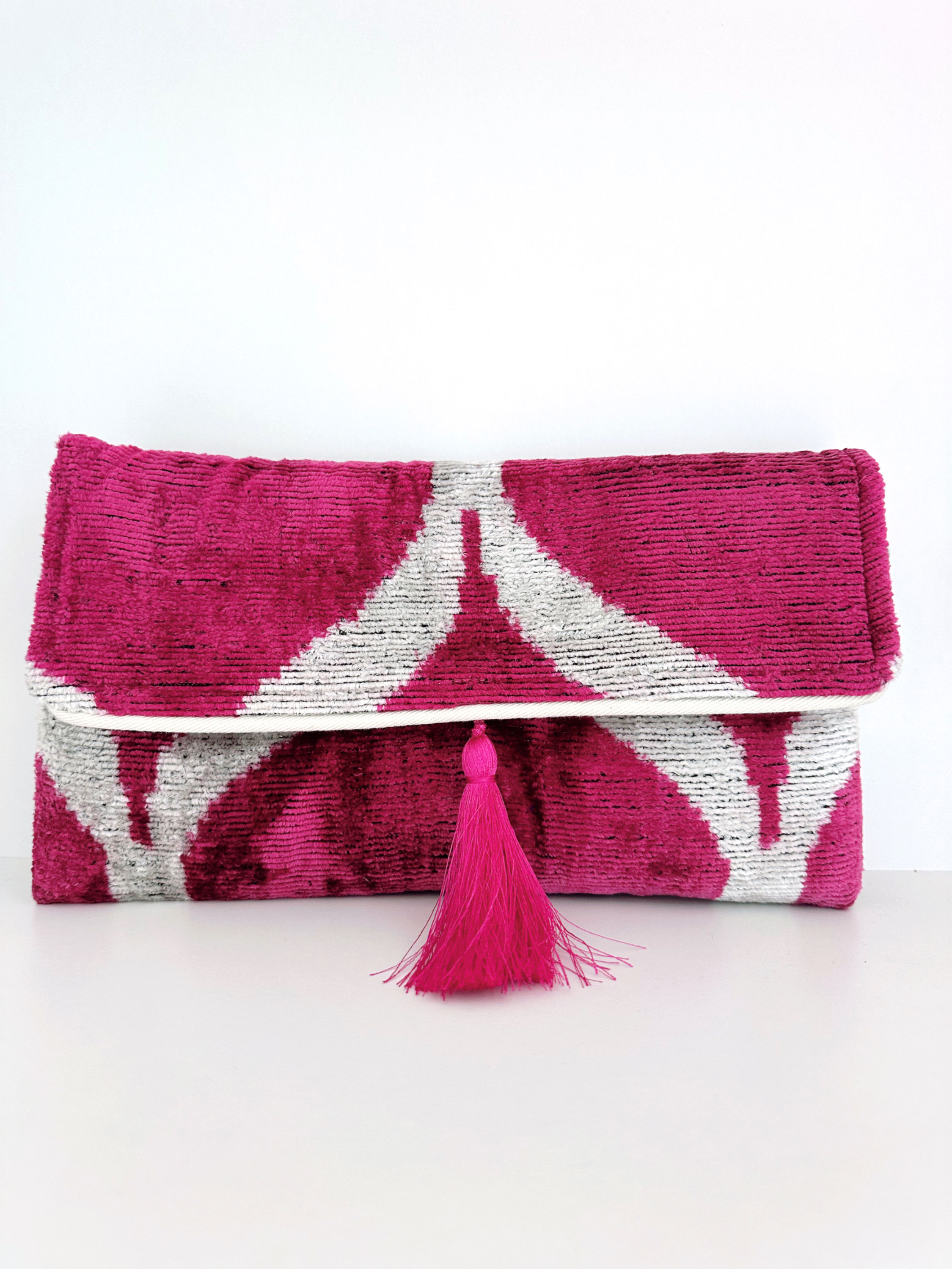 Clutch aus Seidensamt-Ikate, cranberry/fuchsia