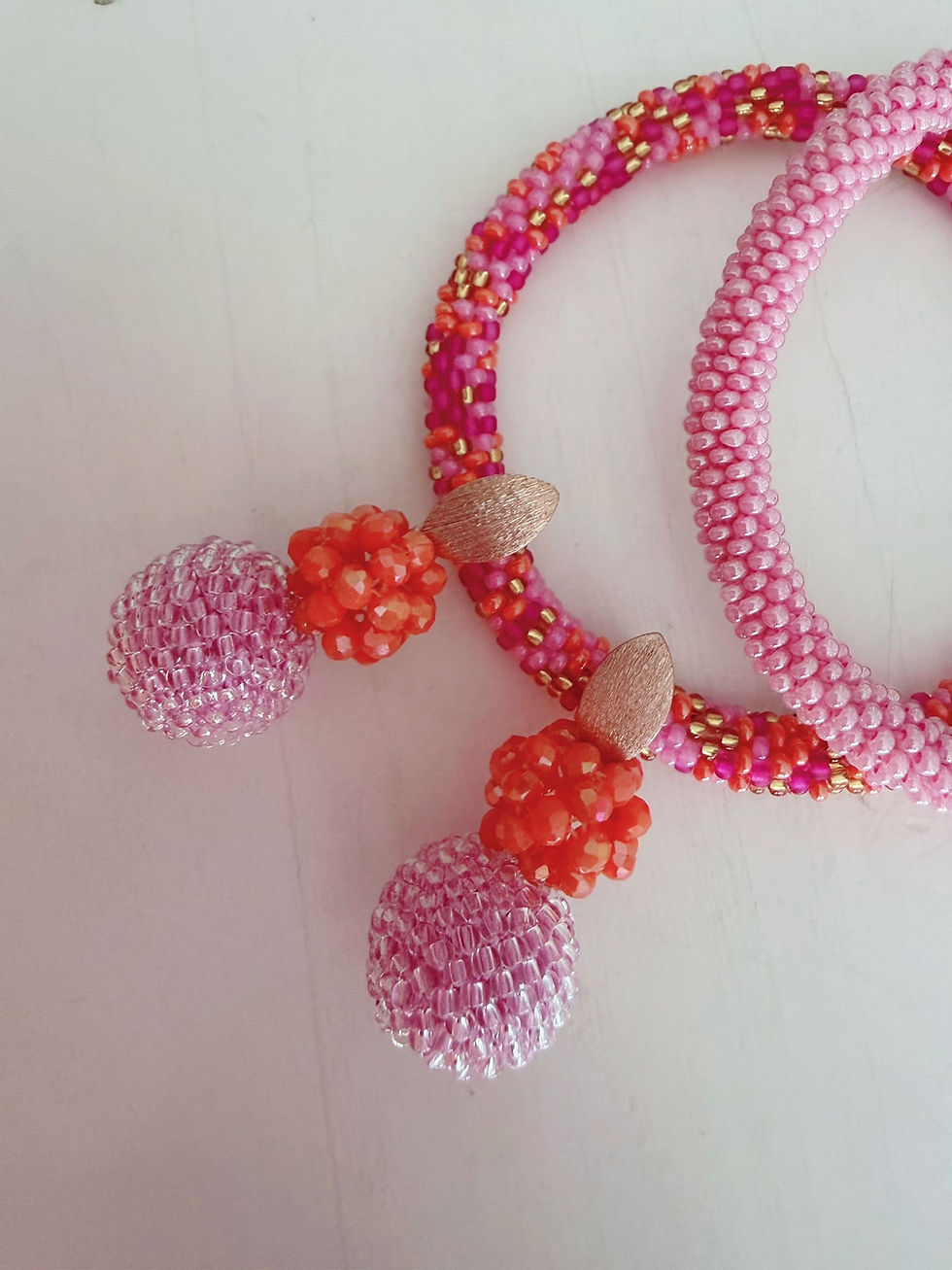 Miniaturbild: Beerenkugeln mit Glitzerbeere, pastellrosa/koralle