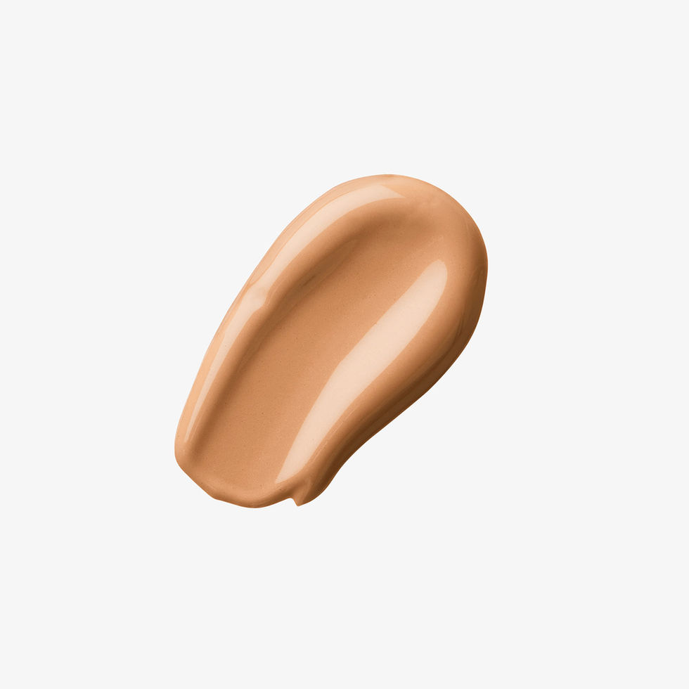 muestra de tono y color de base hidratante de yanbal tono medio-calido