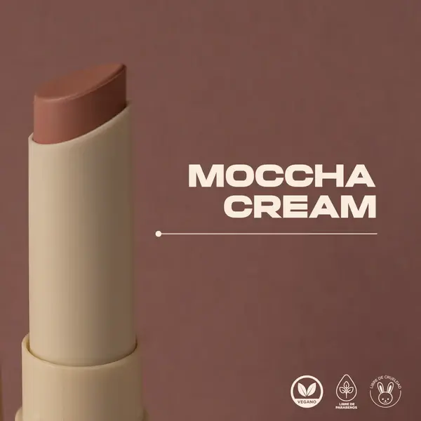 muestra de tono de labial en barra moccha cream atenea