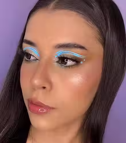 Vista superior de tono de aqualiners pegasus pastel de aurora pro makeup