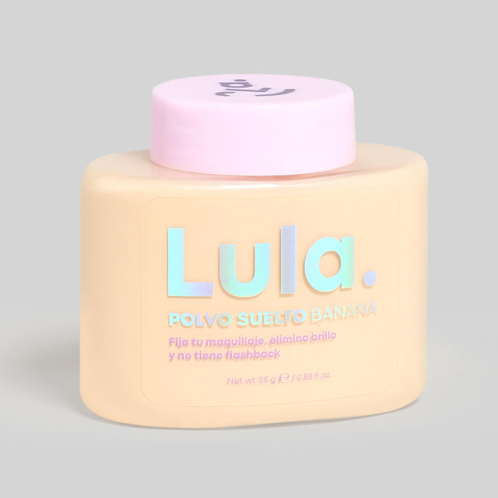 Vista frontal de polvo traslucido banana de lula beauty
