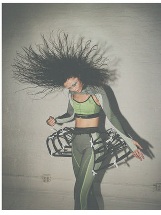 

Photographer: Michael Dwornik
Stylist: Shala Rothenberg
Makeup: Anie Lamm-Siu

Model: Umi Akiyoshi