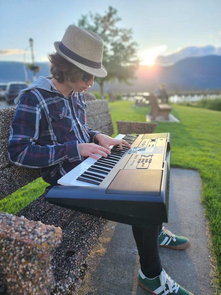piano-salmon-arm-music-education.jpg