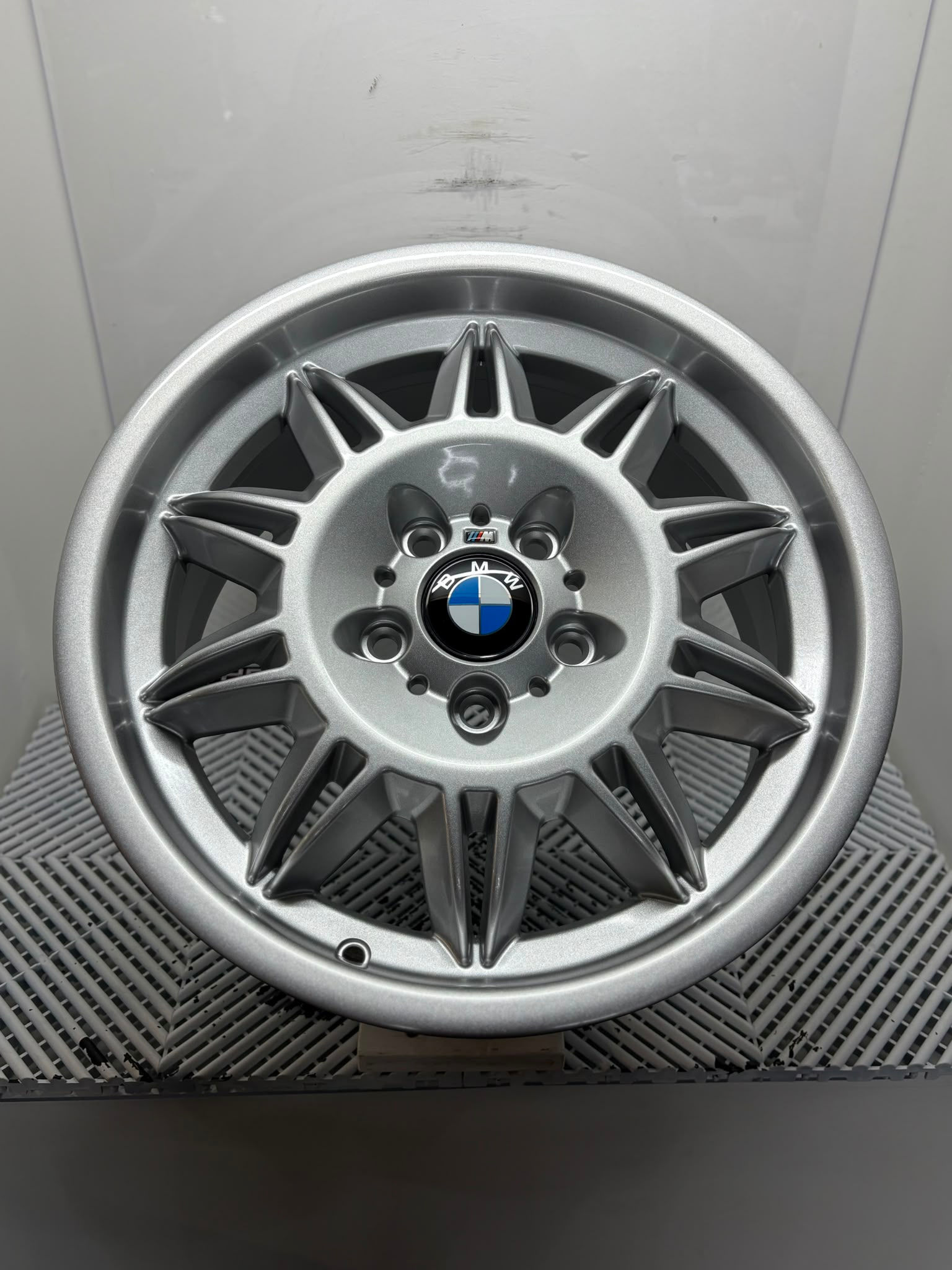 BMW Sunflower Style