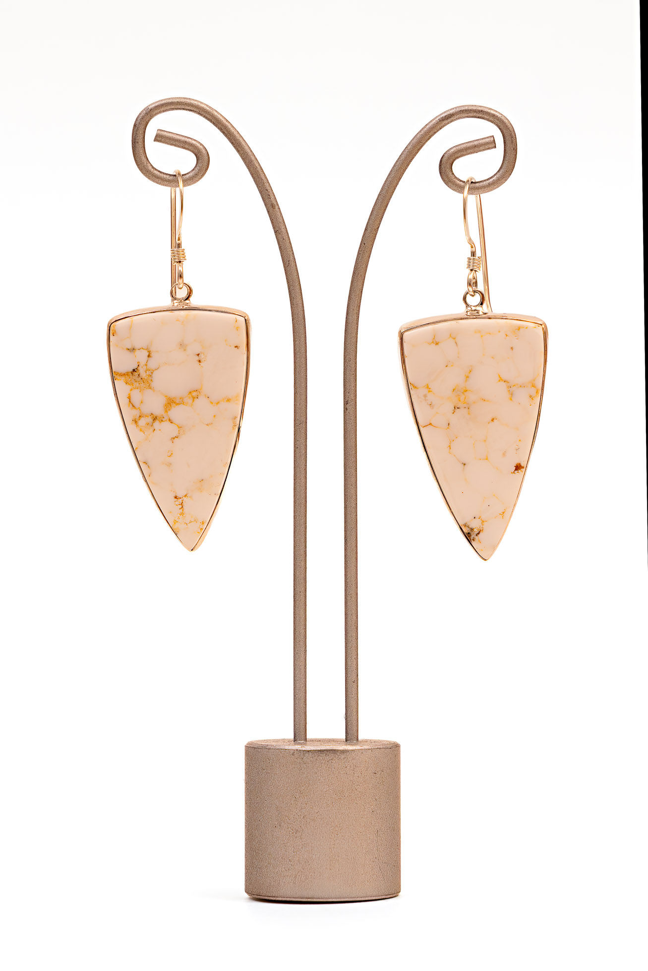 Sedona  Arizona   Tlaquepaque   Earrings   Sterling Silver   Magnesite   Douglas Zachary   DZ-E-012