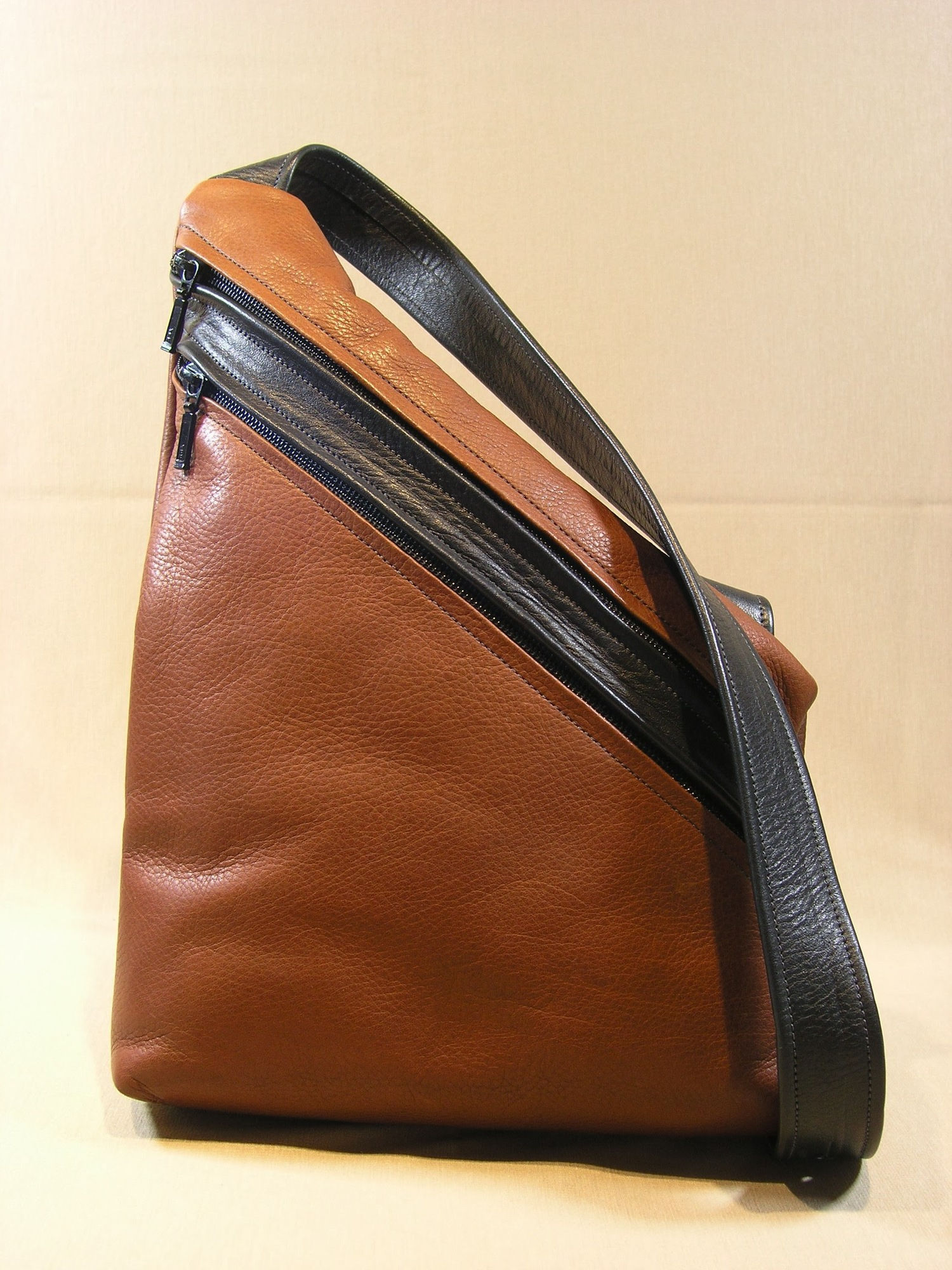 Leather Handbag   'DAZ'