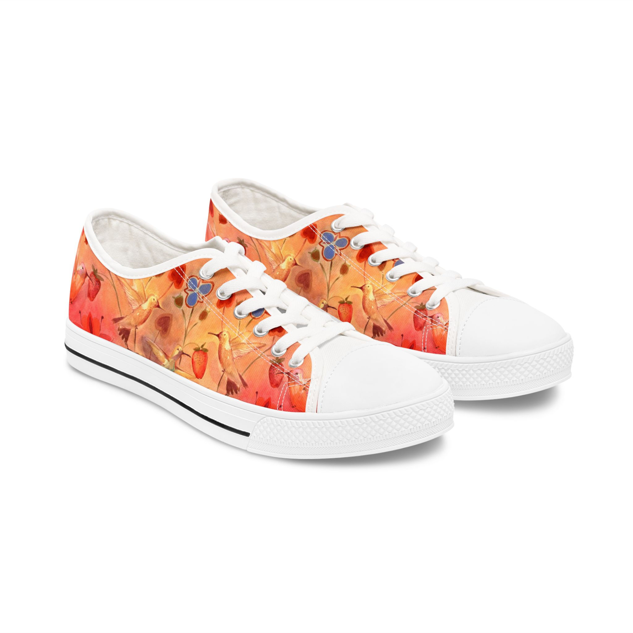 Hummingbird & Strawberries Women's Low Top Sneakers