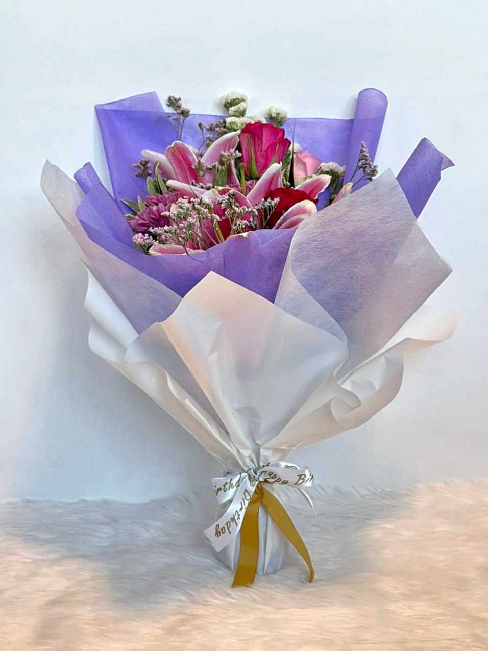 الصورة المصغرة: Blossomfield Fresh Lilies  Bouquet