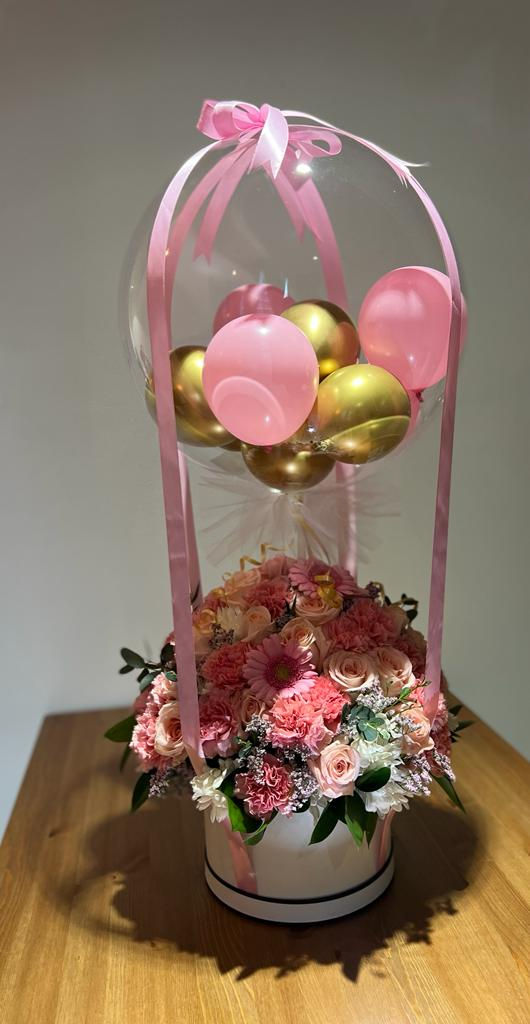 Thumbnail: Hot AIr  Balloon  & Flower Arrangement