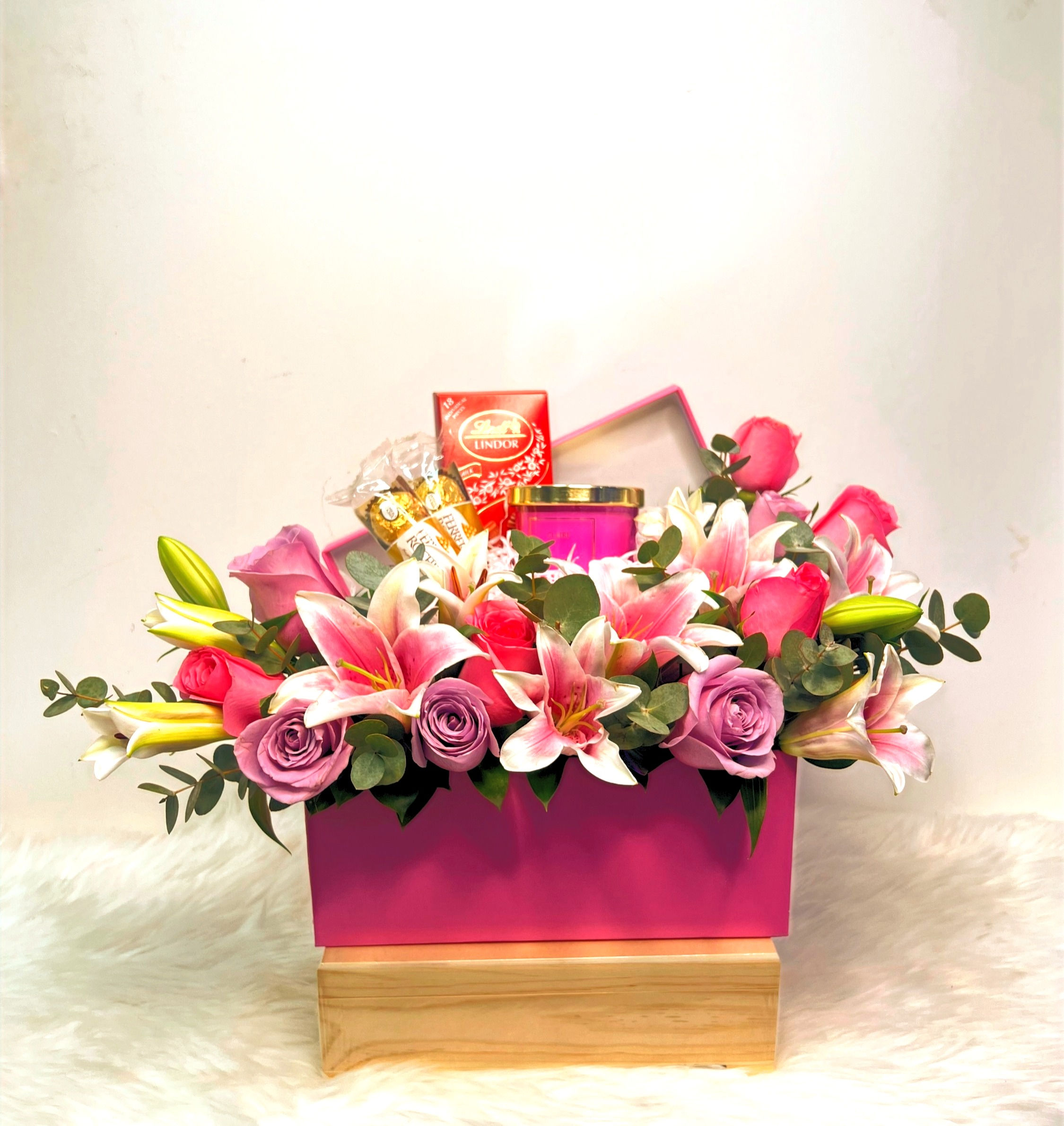 Luxury Fresh Pink Flowers