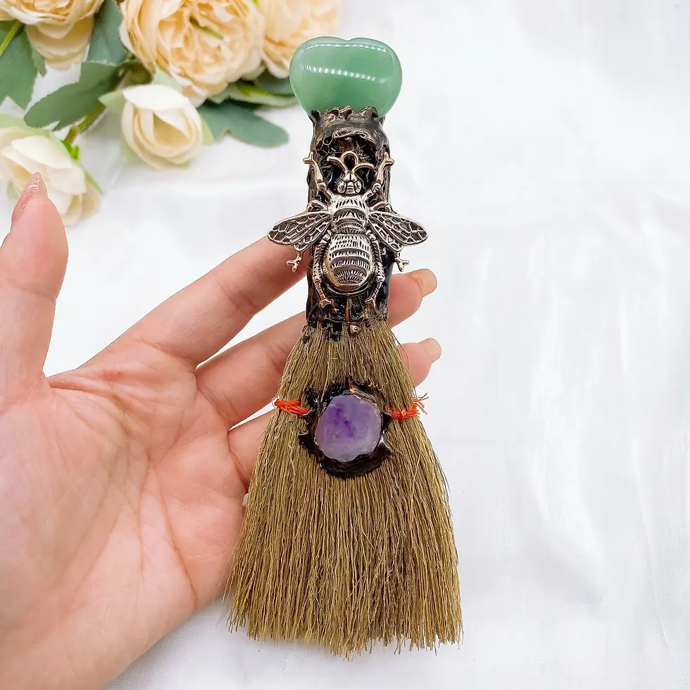Miniature : Heart Shape Magic Broom Natural Quartz Witch Reiki Healing Cleansing Home Gift