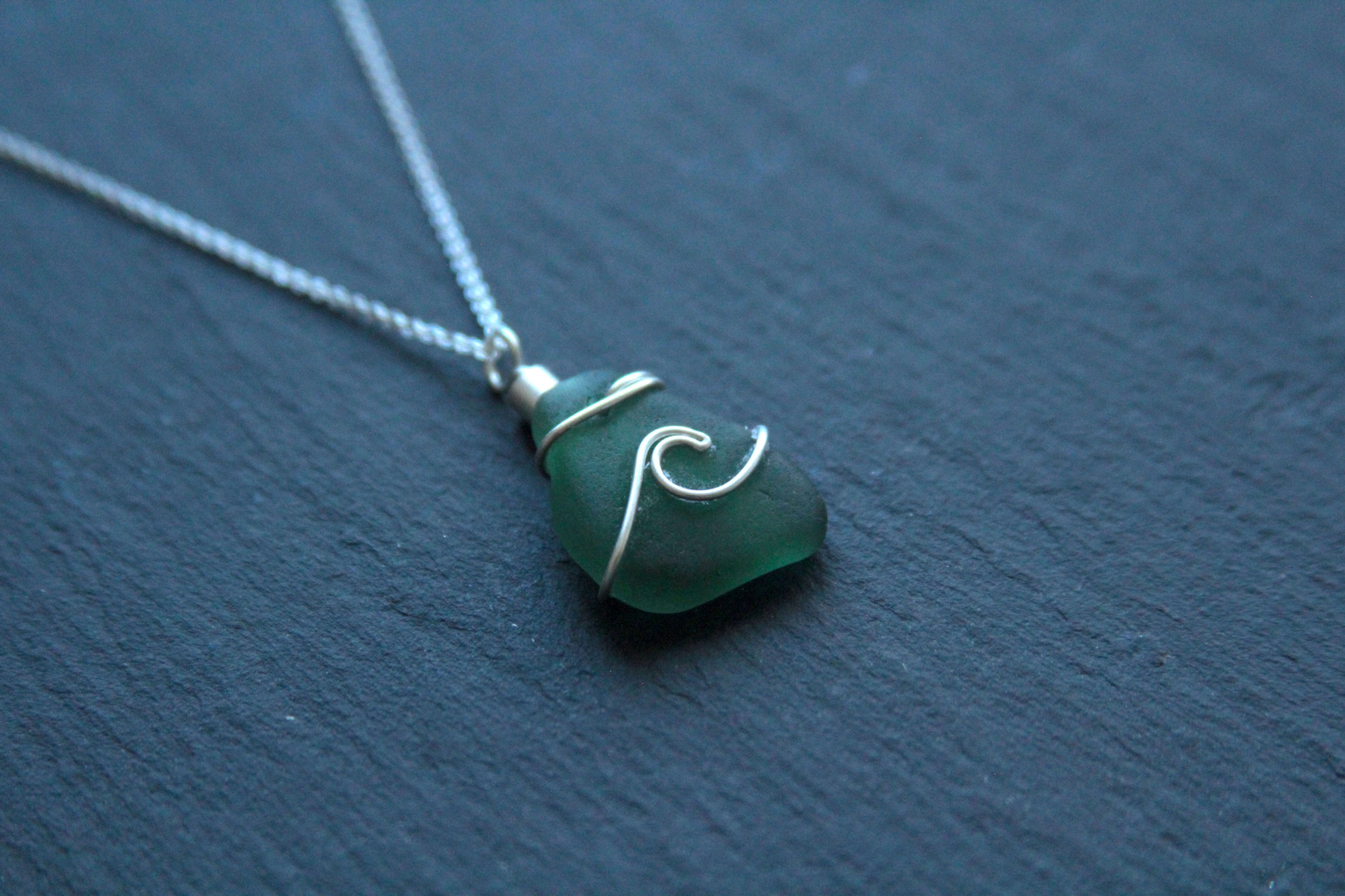 Dark Green Signature Wave Necklace