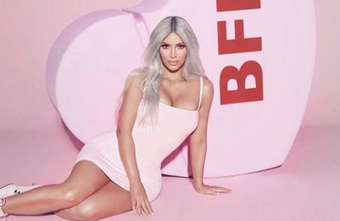 Kim Kardashian in pink