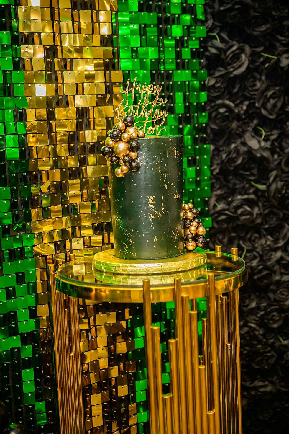 Thumbnail: Emerald Shimmer Wall starting at k