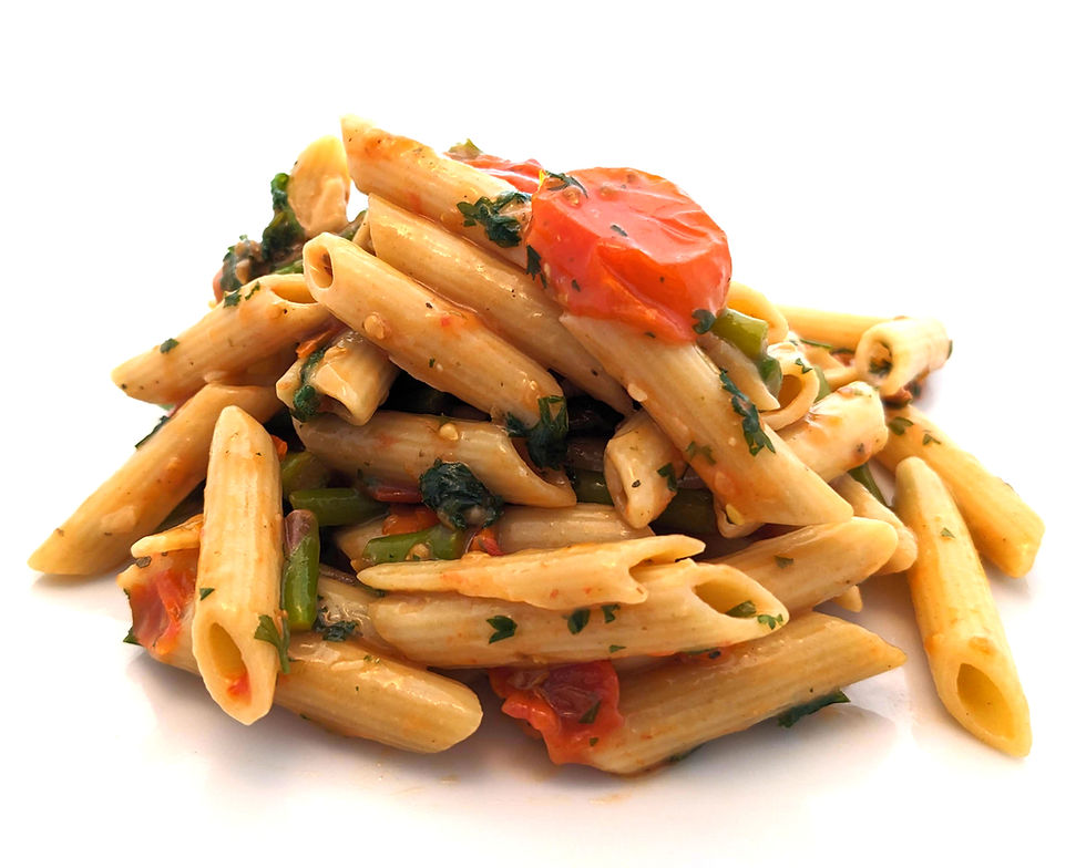 Penne aux légumes avec sauce vierge