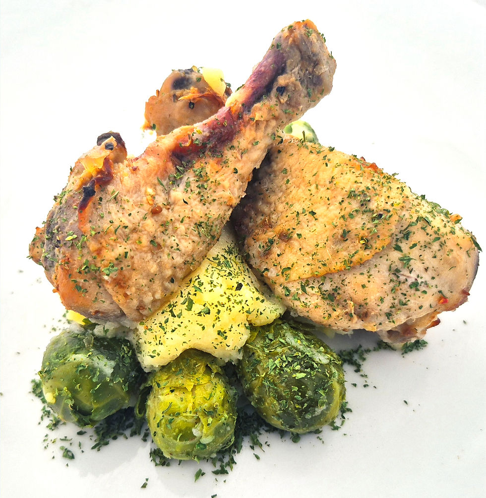 Pilons de poulet, purée de pomme de terre et choix de bruxelles