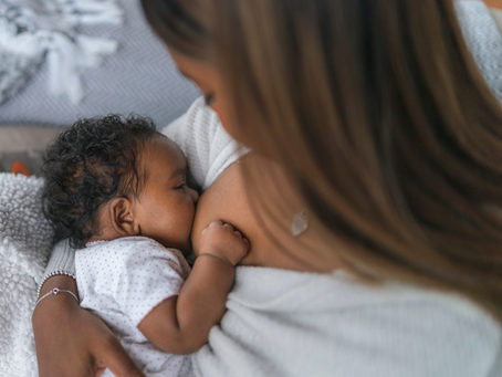 Tips from a doula to get breastfeeding off to a great start.