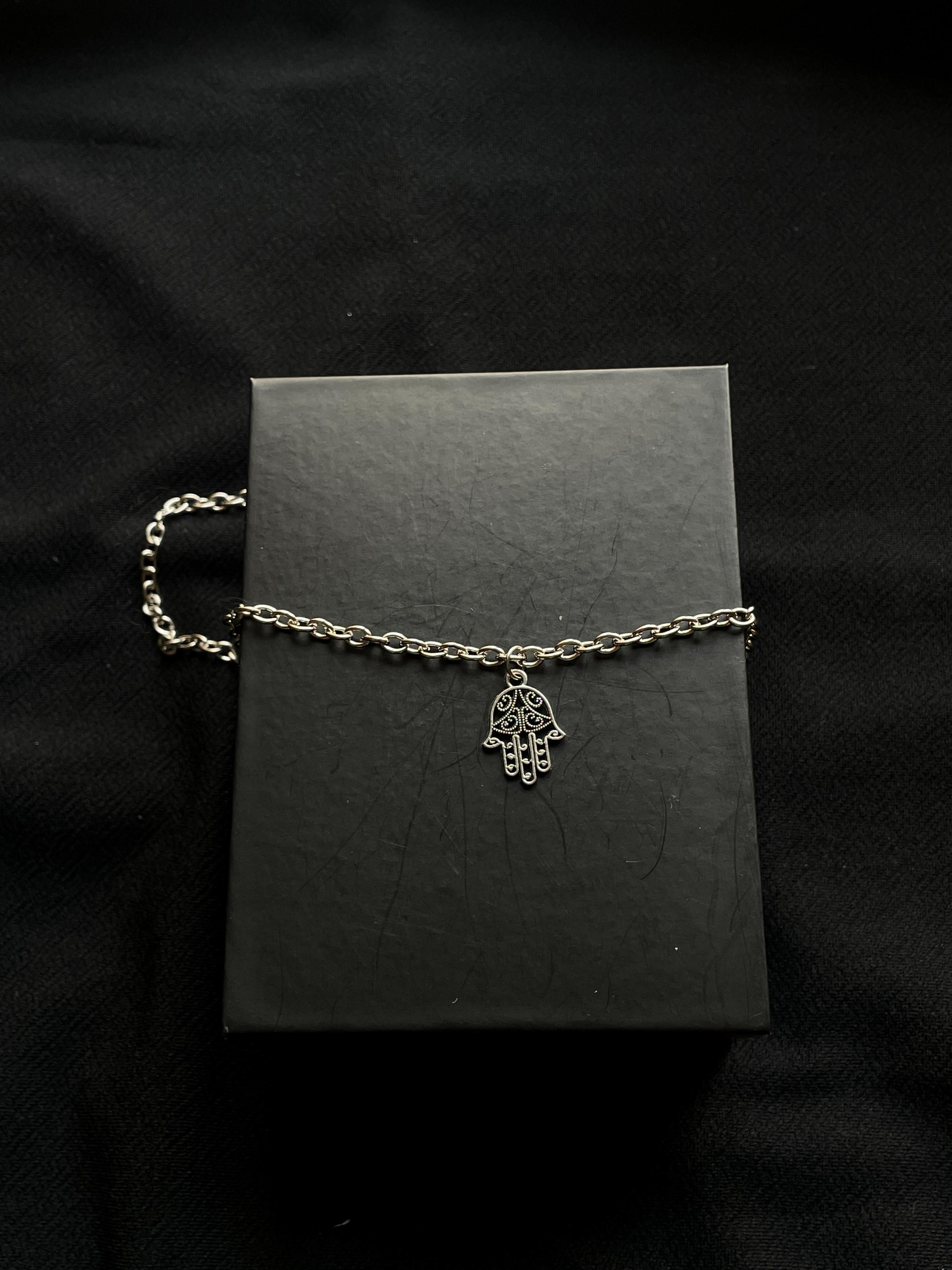 New Hamsa Hand Pendant With Thick Chain