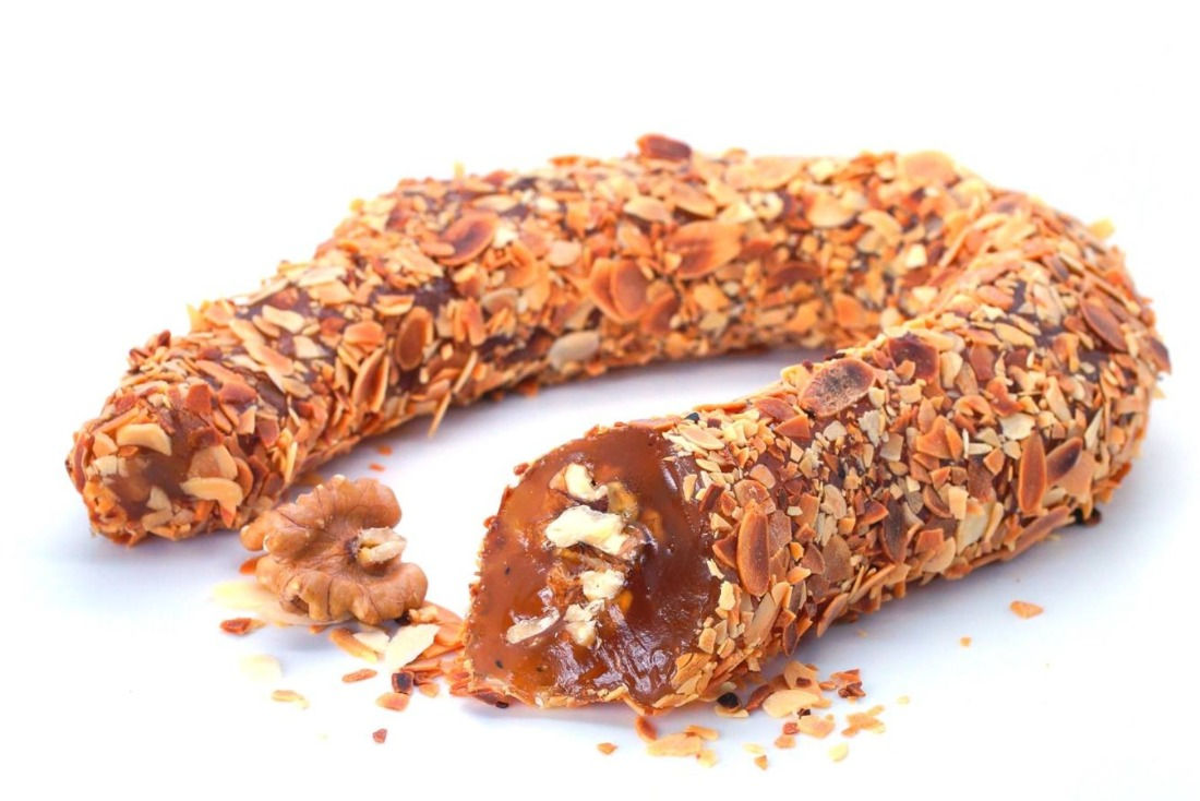 Σουτζούκ λουκούμ με επικάλυψη αμύγδαλο φιλέ