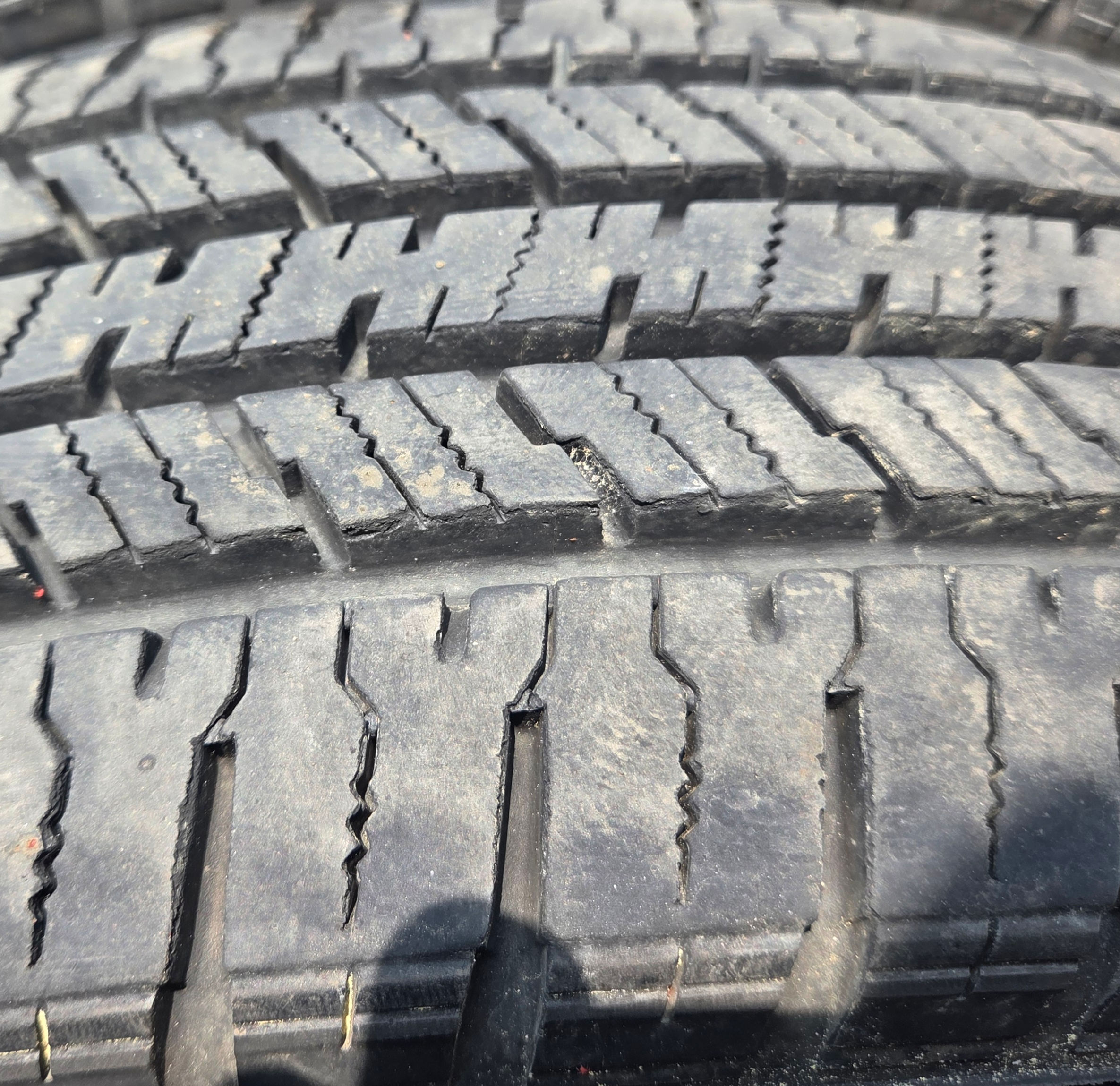 6 LT225/75r16 Hankook Dynapro HT Tires