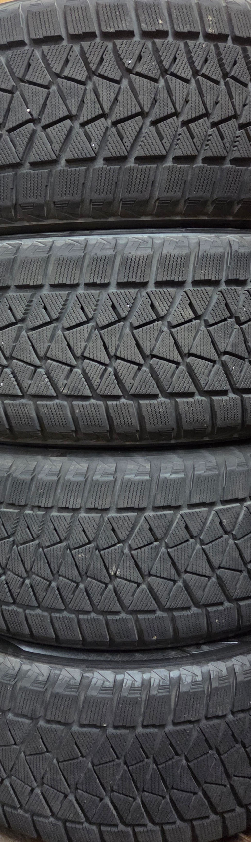 4 Bridgestone Blizzak 255/55r20 Tires