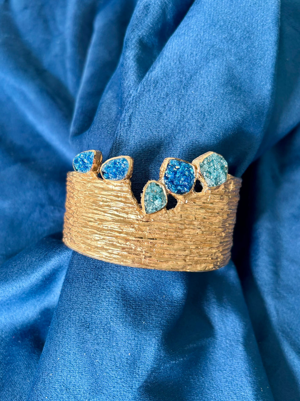 gold brass  bracelet with lapis and aquamarine crystals Underwater B1053 close view