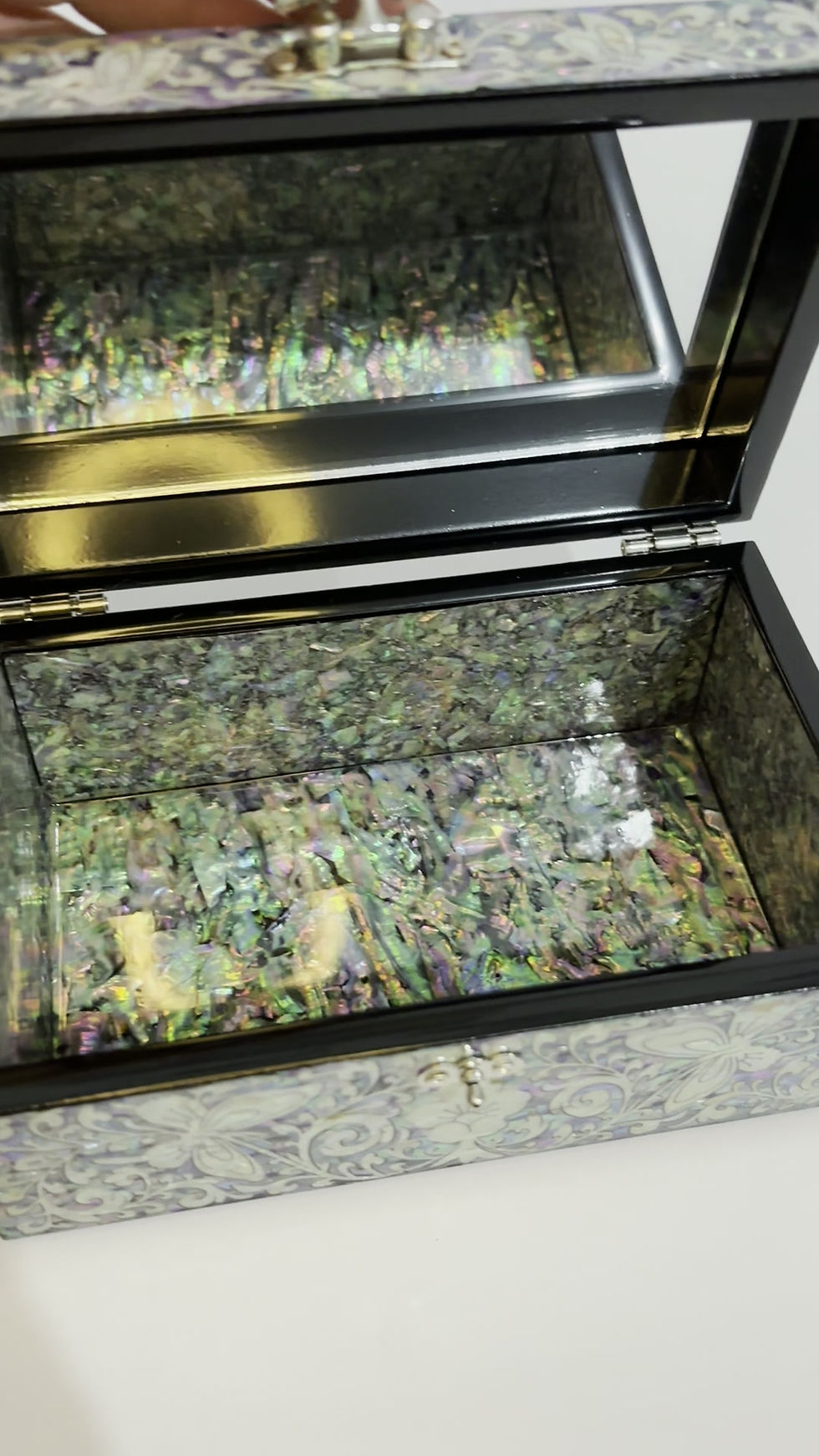 Thumbnail: silver butterflies Korean handmade mother of pearls jewelry box