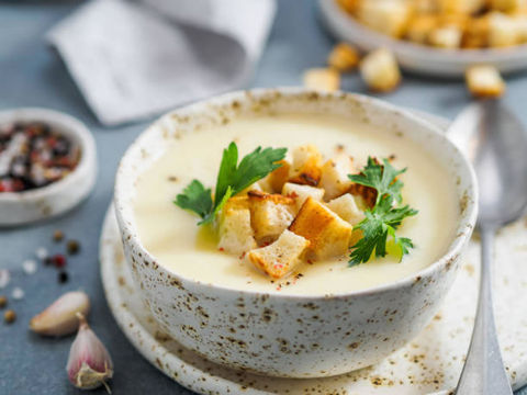 Cauliflower and cheese soup.jpg