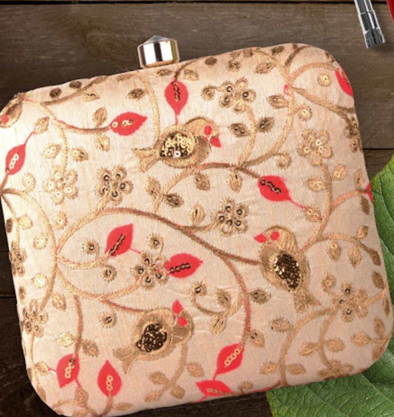 Thread embroidery clutches