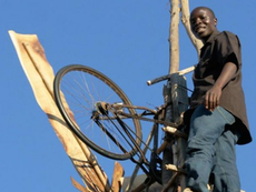 William Kamkwamba e o moinho de vento no Malawi