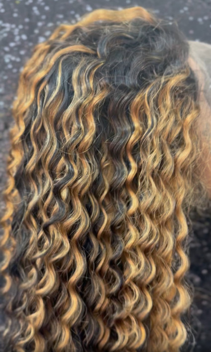 Medusa Blonde Mix 26'