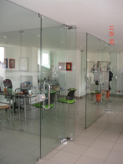 DIVISIONES / Vidrio sin junta