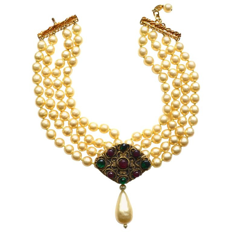 Vintage Chanel Baroque Pearl Choker