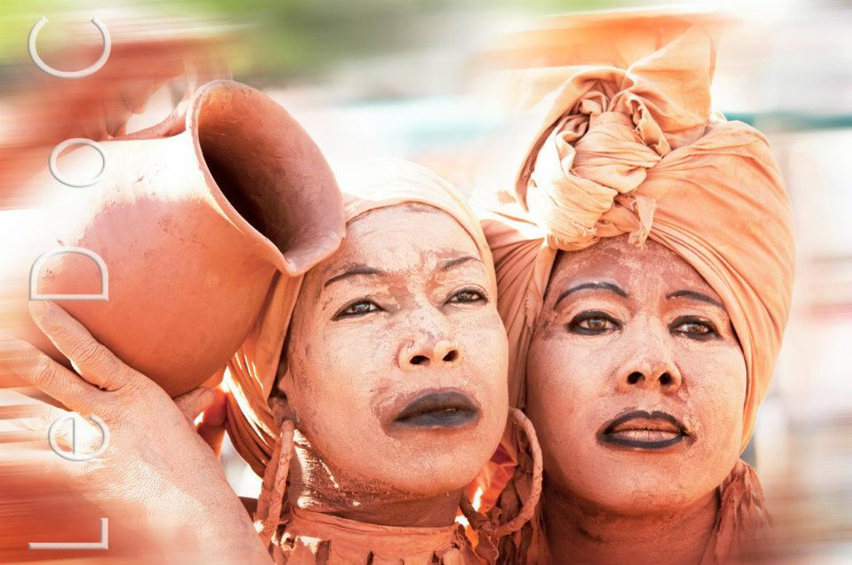 Photographie de Le Doc_ les hommes d'argile- article du blog du Domaine de l'Anse Ramier sur le carnaval en Martinique
