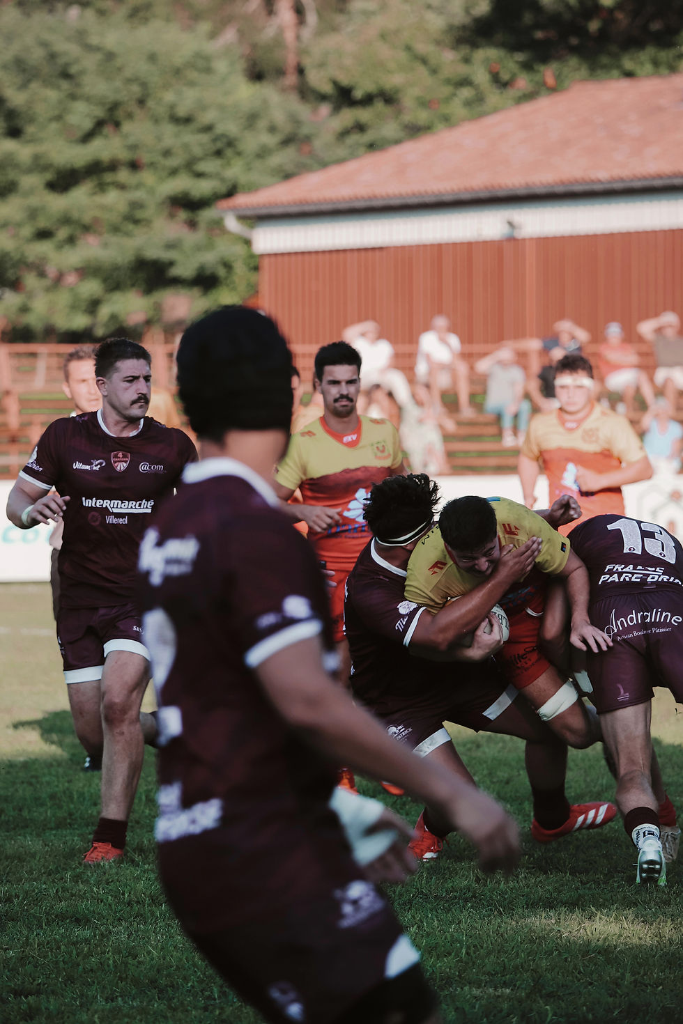 joueur de rugby plaquage