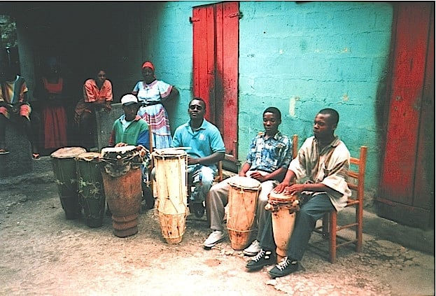 Drummers Of The Societe Absolument Guinin