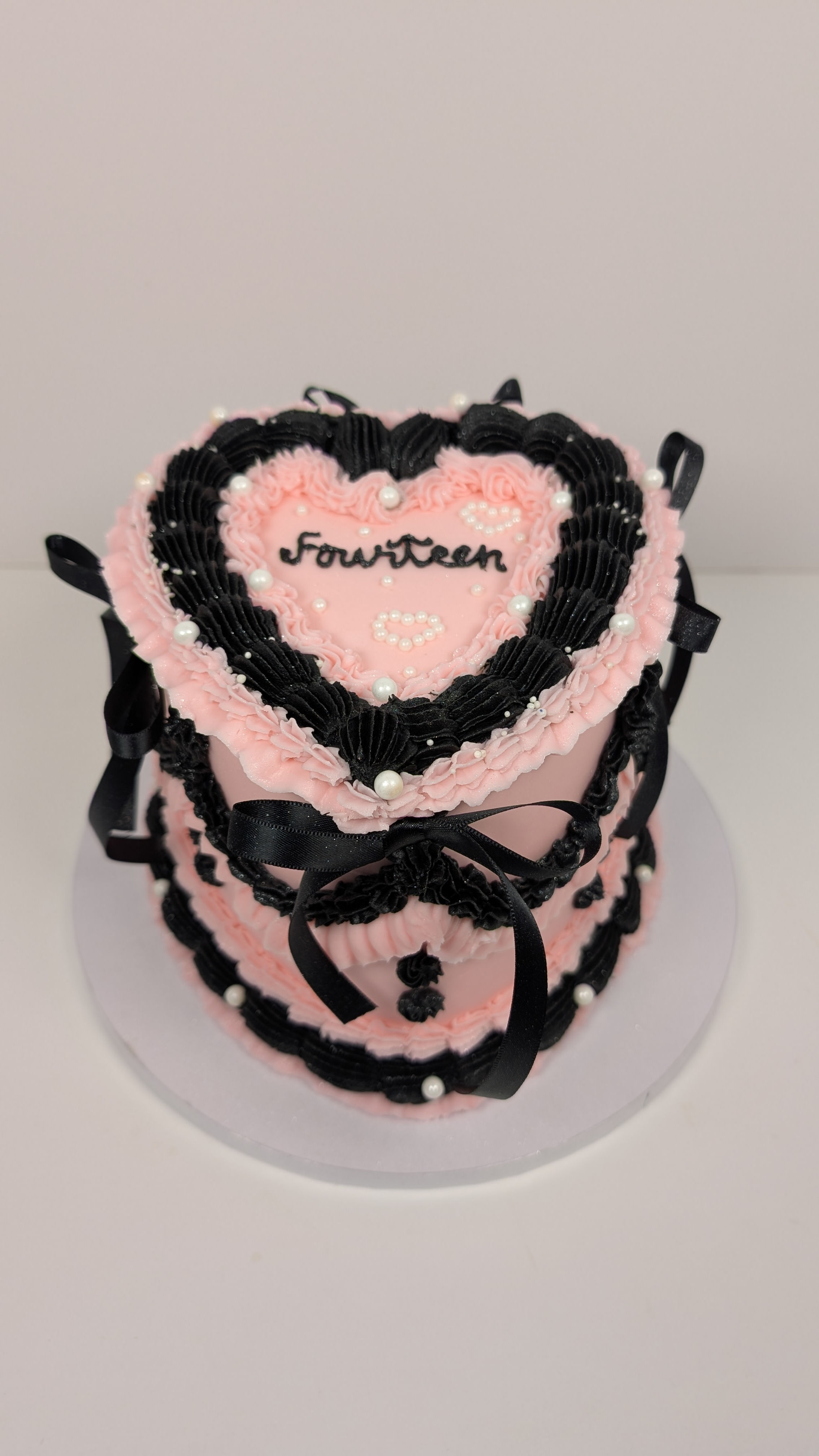 Deluxe Coquette Vintage Heart Cake