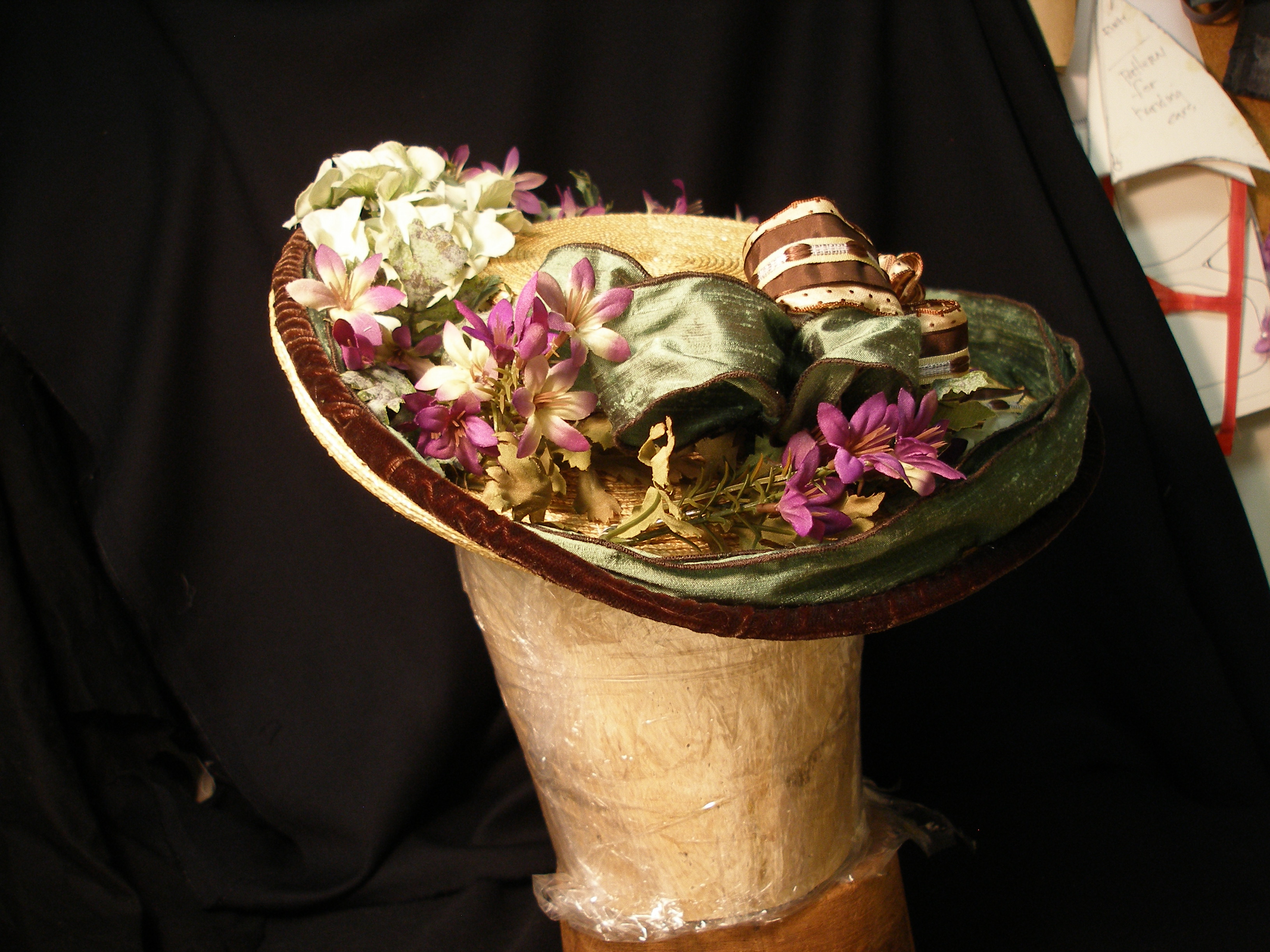 Hat Los Angeles Opera