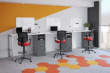 SS15B: 3 person standing workstation