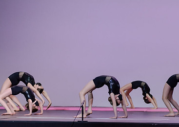 Acro.jpg