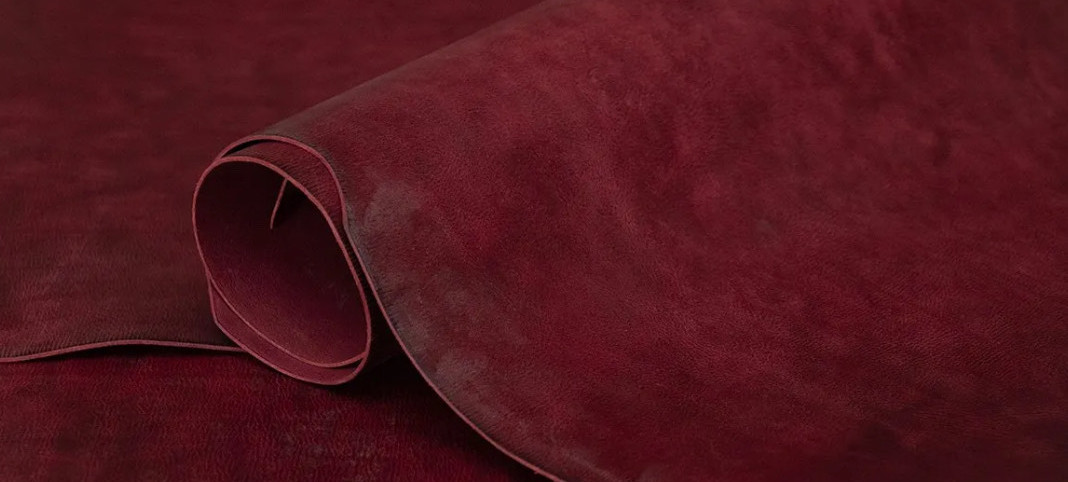 High quality genuine leather (Italian leather) wine color front angle