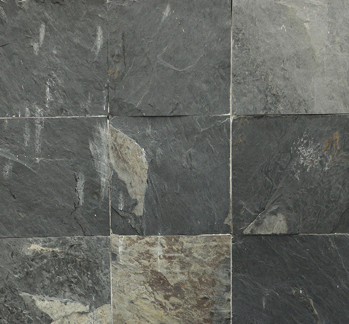 Laja mestiza negra de 30 X 30 cm.jpg