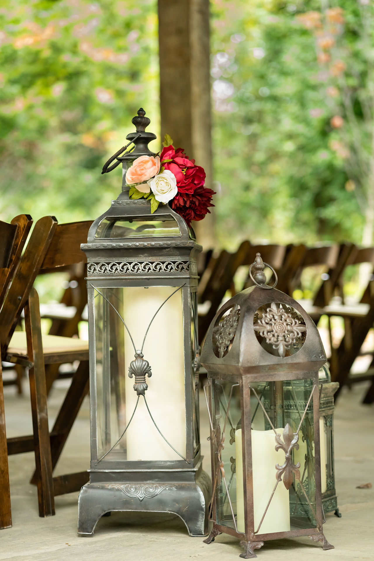 Wedding at FInley Farms in Ozark, MO by Lana Raquel Photography